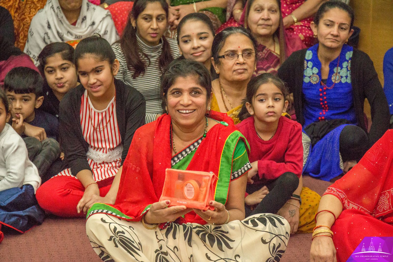 ©1987-2017 SKS Swaminarayan Temple East London